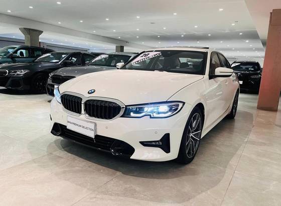 BMW 320i 2.0 16V TURBO GASOLINA SPORT AUTOMÁTICO BMW 320i 2.0 16V TURBO GASOLINA SPORT AUTOMÁTICO